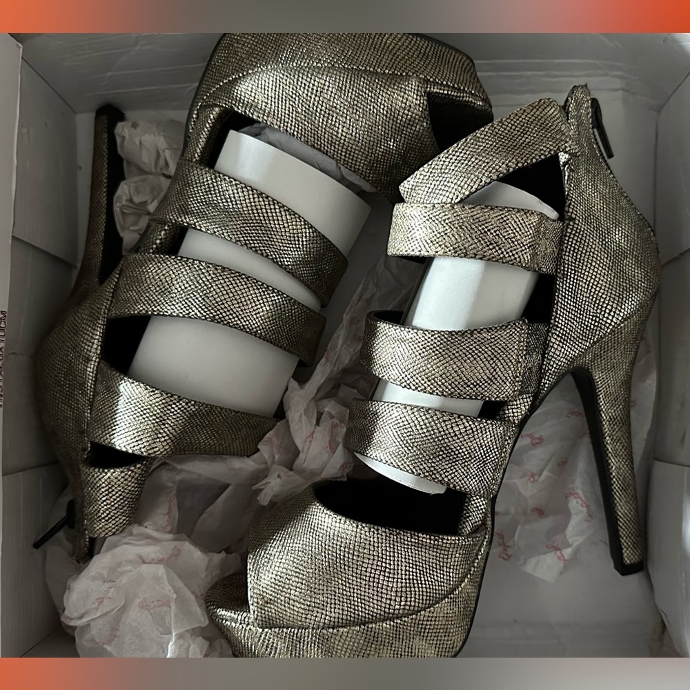 Cupid Gaze-452 Women Heels